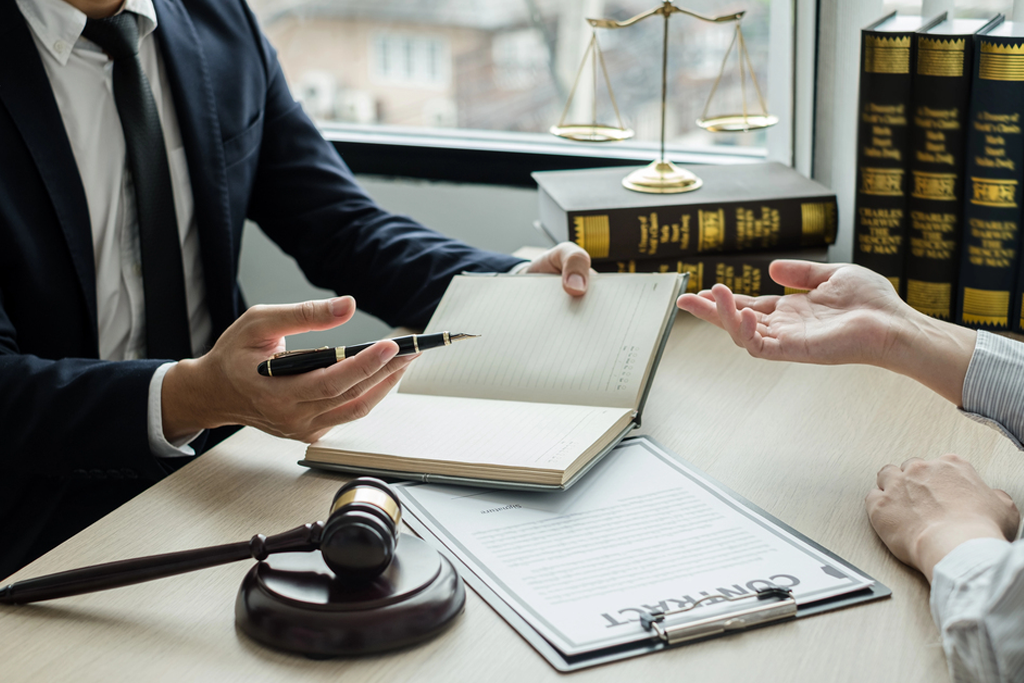 Achieving Amicable Resolutions With A Hackensack Mediation Lawyer